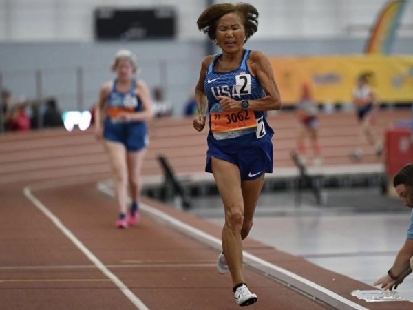 Jeannie Rice, la corredora de 77 años que rompe récords y mitos sobre el envejecimiento