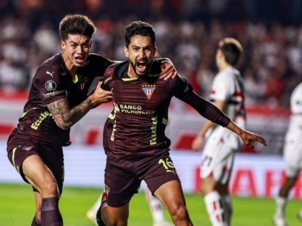 Jeison Medina celebra el gol del triunfo de Liga de Quito ante Sao Paulo.