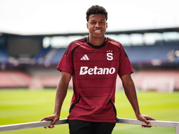 John Mercado ficha por el Sparta Praga y será compañero de Ángelo Preciado