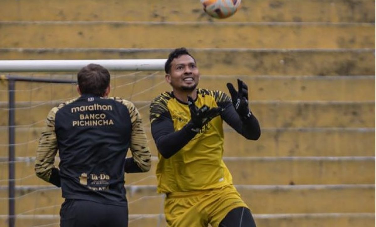 José Contreras se suma a los planes de Ismael Rescalvo en Barcelona SC