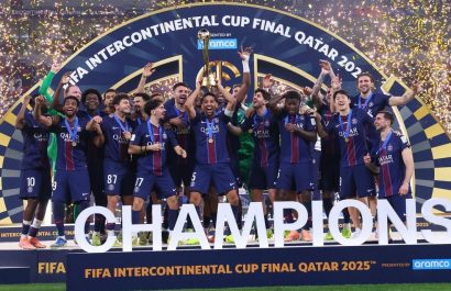 Jugadores del PSG celebran al ganar la Copa Intercontinental.