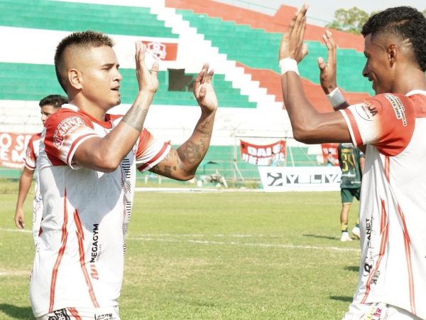 Juventud Italiana, 11 de Mayo, Politécnico y LDU El Carmen clasifican a tercera fase en Manabí