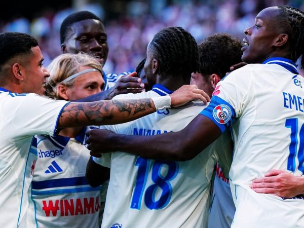 Kendry Páez debuta en la Ligue 1 con victoria del Racing de Estrasburgo ante Metz
