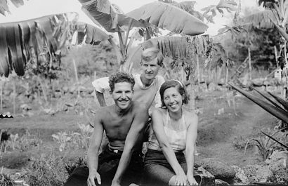 La baronesa von Wagner y sus dos amantes: Robert Philippson y Rudolf Lorenz en la Hacienda Paraíso en la isla Floreana.