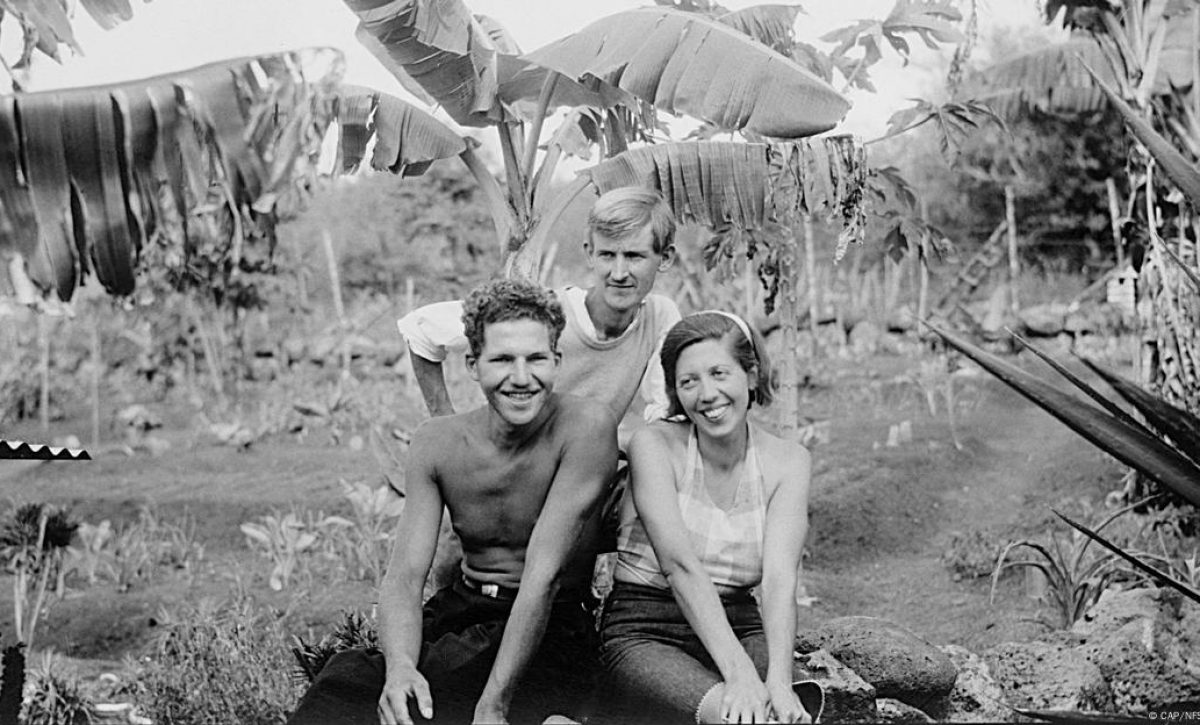 La baronesa von Wagner y sus dos amantes: Robert Philippson y Rudolf Lorenz en la Hacienda Paraíso en la isla Floreana.