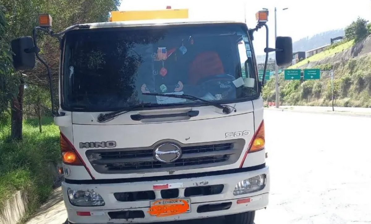 La Agencia Metropolitana de Tránsito (AMT) de Quito detuvo al chofer de un tanquero, quien manejaba en estado de embriaguez.