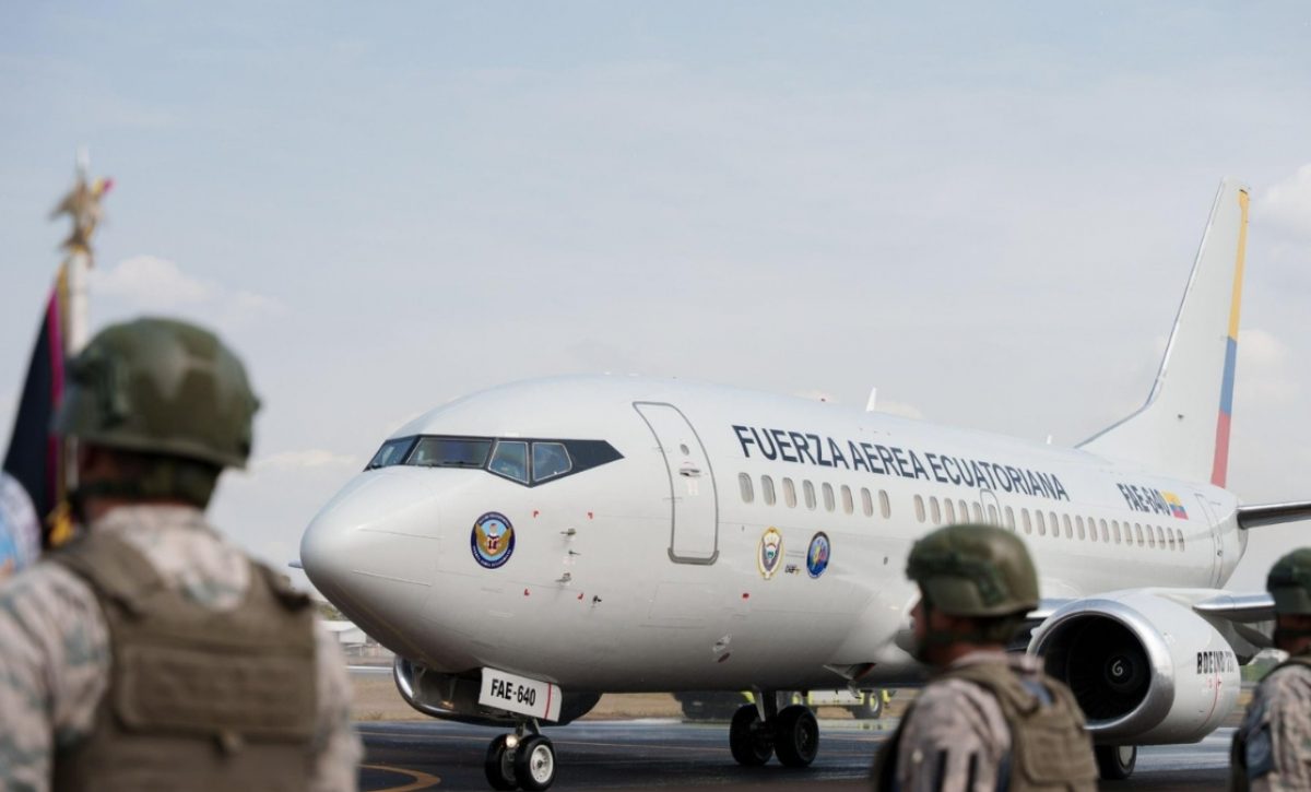 La FAE suma un Boeing 737-500 a su flota aérea para reforzar las operaciones militares en Ecuador. (Ministerio de Gobierno)