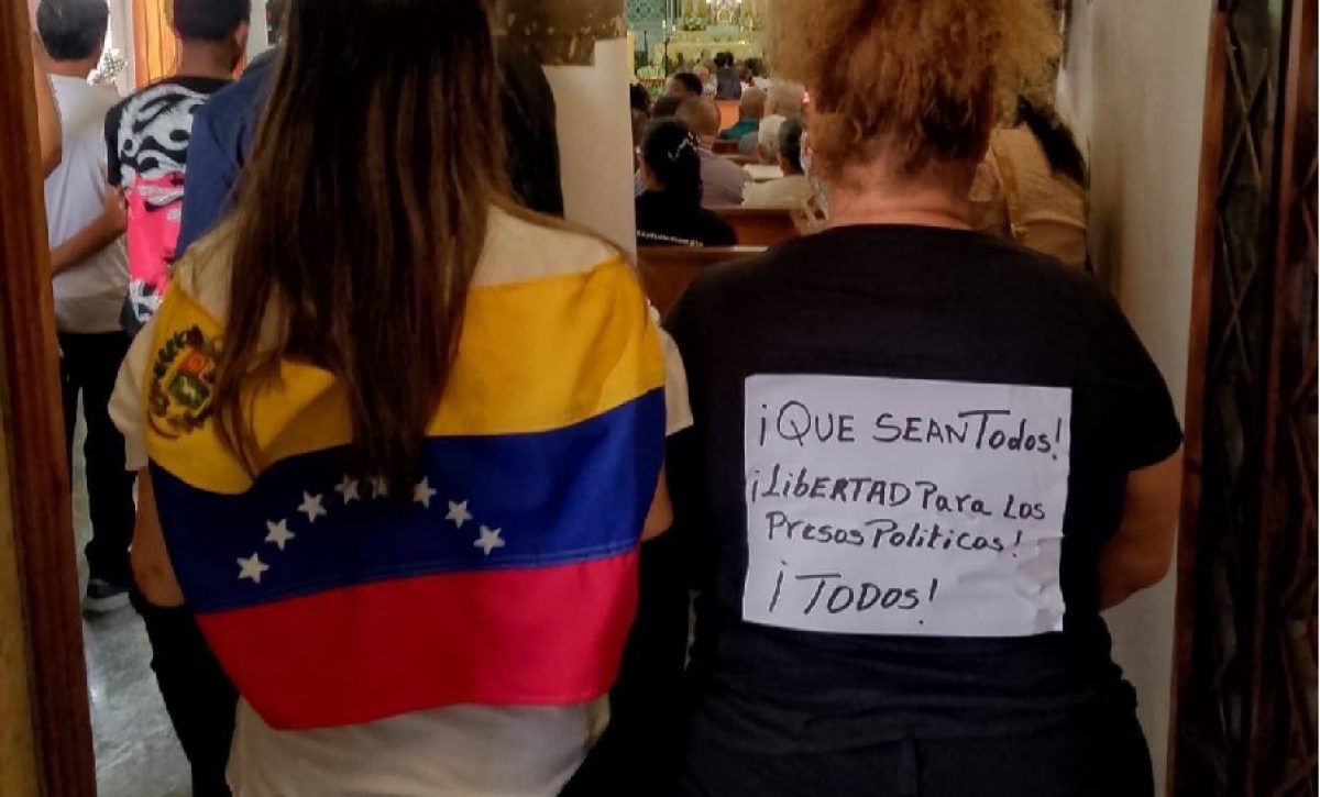 La Organización no gubernamental Foro Penal informó sobre la liberación de al menos 24 presos políticos en Venezuela durante la madrugada de este lunes 12 de enero.