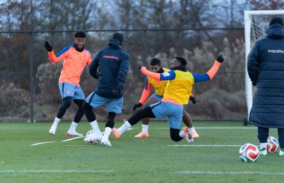 Ecuador se enfrenta este martes a Nueva Zelanda en el último amistoso del año 2025.