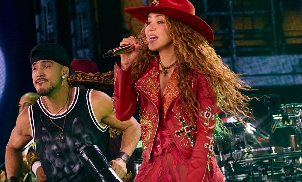 La cantante colombiana Shakira anunció un concierto en Ecuador como parte de su gira mundial Las Mujeres Ya No Lloran.