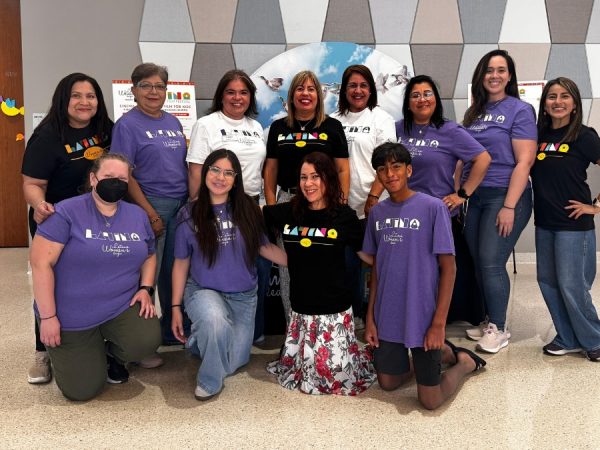La realtor Elizabeth Ortega, patrocinadora y voluntaria de estos festejos en Gainsville, Florida, destaca la presencia de la comunidad ecuatoriana. (Kike Perdomo)
