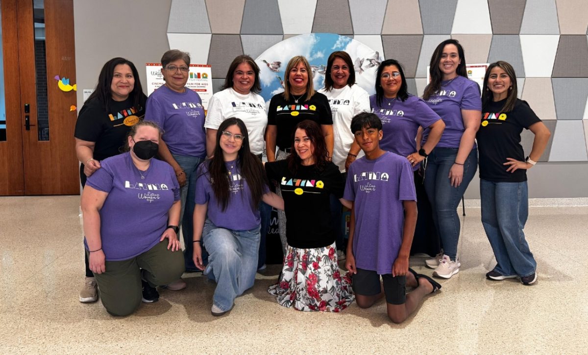 La realtor Elizabeth Ortega, patrocinadora y voluntaria de estos festejos en Gainsville, Florida, destaca la presencia de la comunidad ecuatoriana. (Kike Perdomo)
