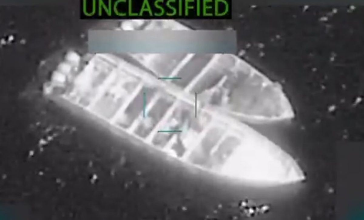 Las fuerzas armadas de Estados Unidos bombardearon cuatro embarcaciones sospechosas de tráfico de drogas en el Pacífico oriental. Las fuerzas armadas de Estados Unidos bombardearon cuatro embarcaciones sospechosas de tráfico de drogas en el Pacífico oriental.