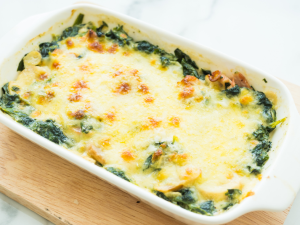 La lasaña de atún es una variación más fácil y económica del platillo italiano.