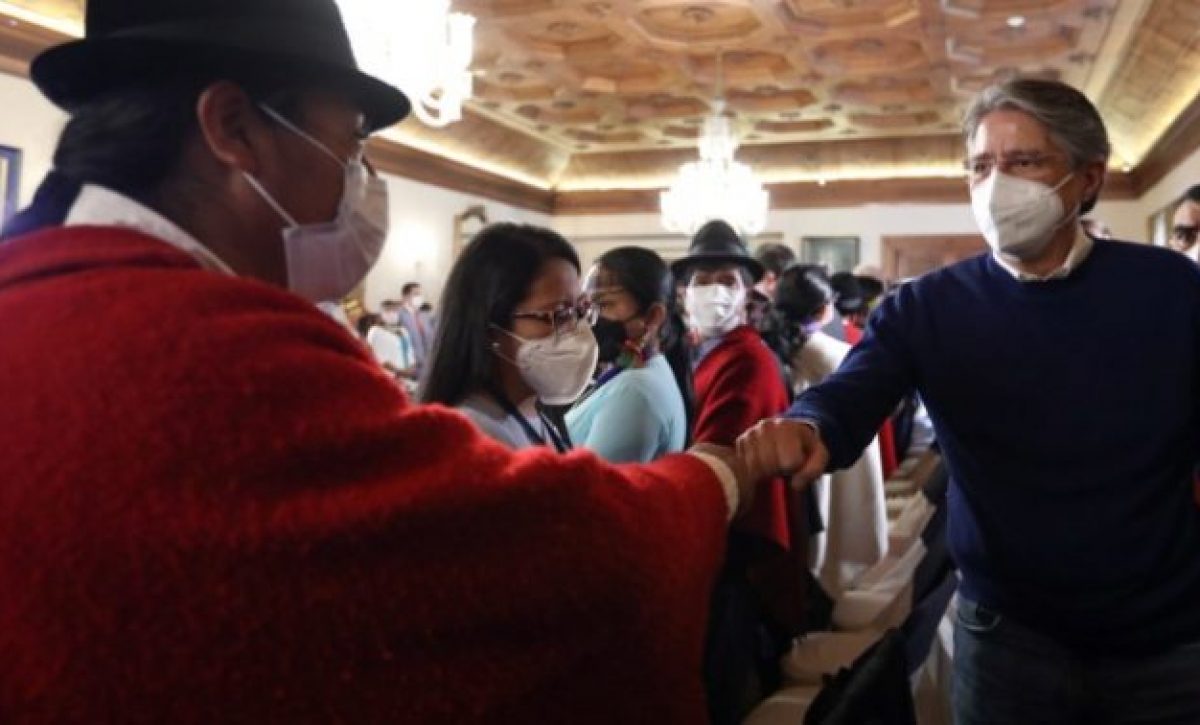 Leonidas-Iza-y-Guillermo-Lasso-696x378-1