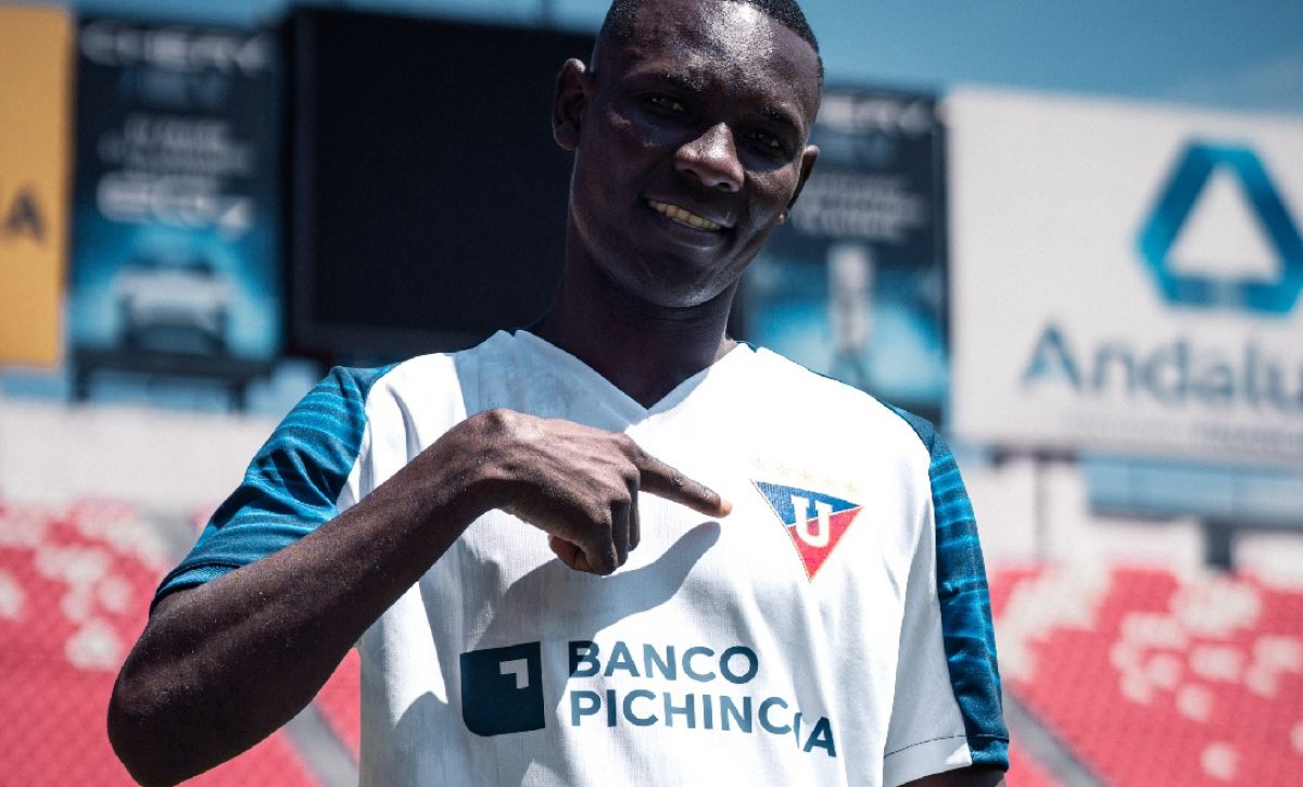 Liga de Quito anunció oficialmente la contratación del extremo ecuatoriano Janner Corozo, quien se une al equipo procedente de Barcelona SC.