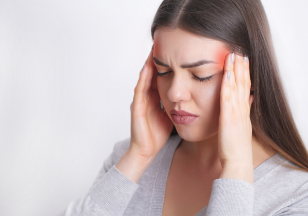 La migraña es un dolor de cabeza tan fuerte que puede ser incapacitante.