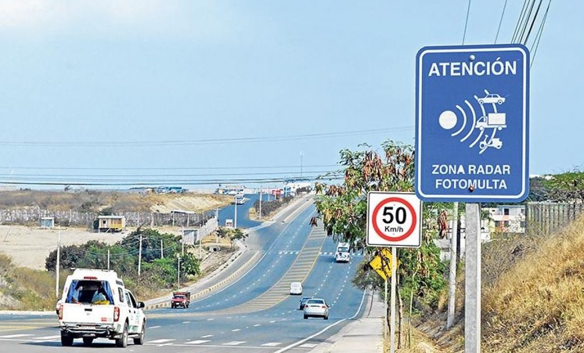 Los municipios de Ecuador no podrán emitir multas por exceso de velocidad captadas con radares hasta finales de 2025.