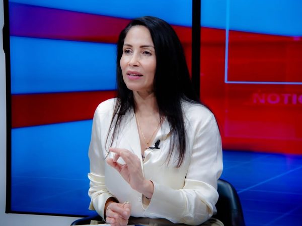 Luisa González Es muy posible que haya más bajas en Revolución Ciudadana