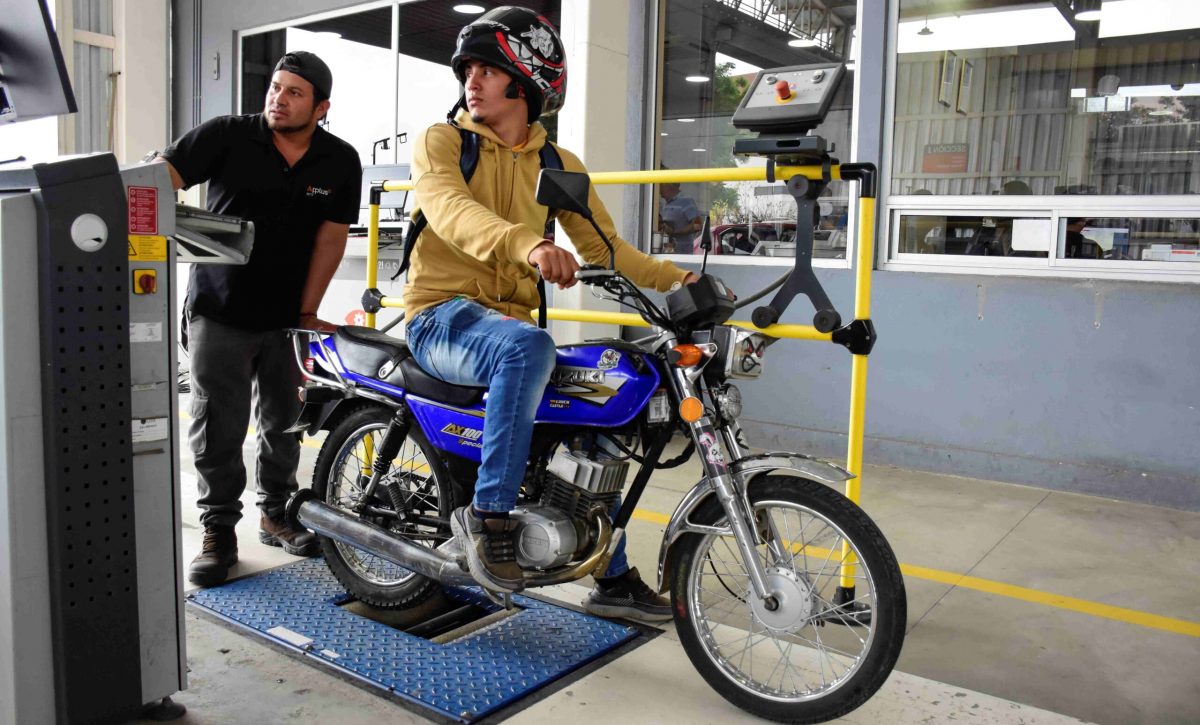 Este mes podrán matricular los vehículos de todos los dígitos y los rezagados.