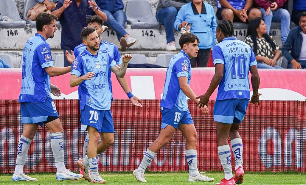 Macará logró una remontada clave al derrotar 2-1 a Mushuc Runa este sábado 23 de agosto de 2025 en el estadio Bellavista de Ambato.