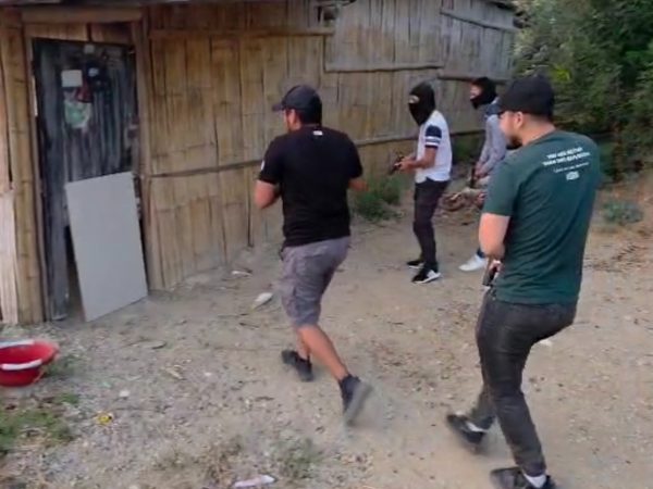 Policía desarticula banda dedicada a extorsiones en Manta