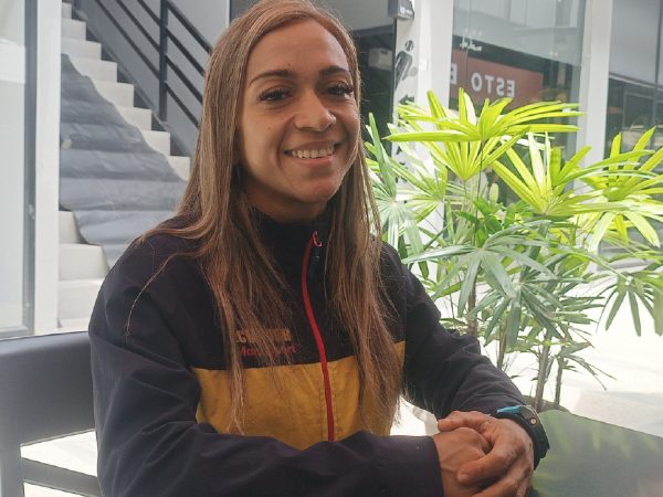 Grisel Trejo, entrenadora y atleta físico-culturista, relata su camino desde Venezuela hasta Manta y su represnetación a Ecuador en competencias internacionales.