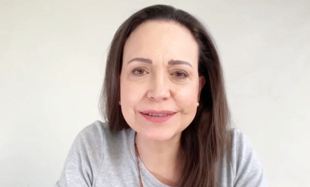 María Corina Machado califica a Delcy Rodríguez de "despiadada" y cuestiona su legitimidad en la transición.