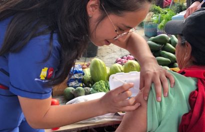 Más de 319.000 ciudadanos fueron inmunizados en la segunda jornada de vacunación en Ecuador. (Ministerio de Salud)