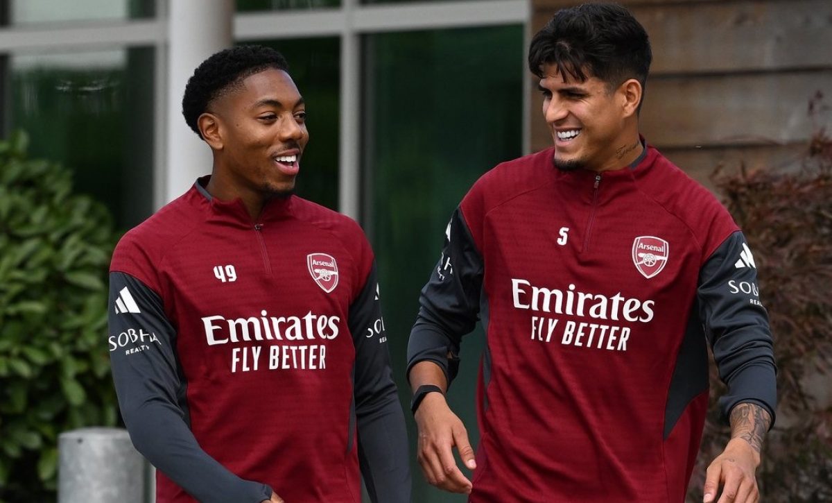 Mikel Arteta explica por qué Piero Hincapié no fue convocado en el Arsenal contra Manchester City