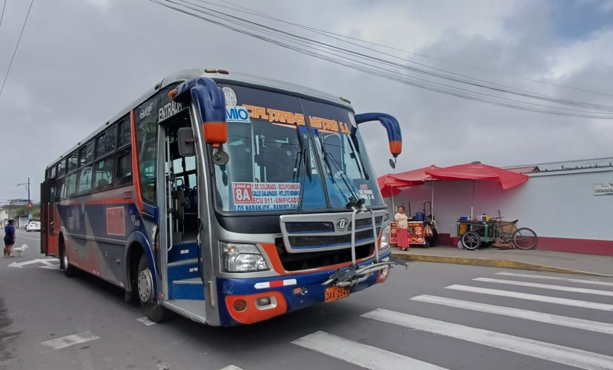 Moradores denuncian afectación por cambio de ruta de buses en la Lotización Trabajadores Unificados