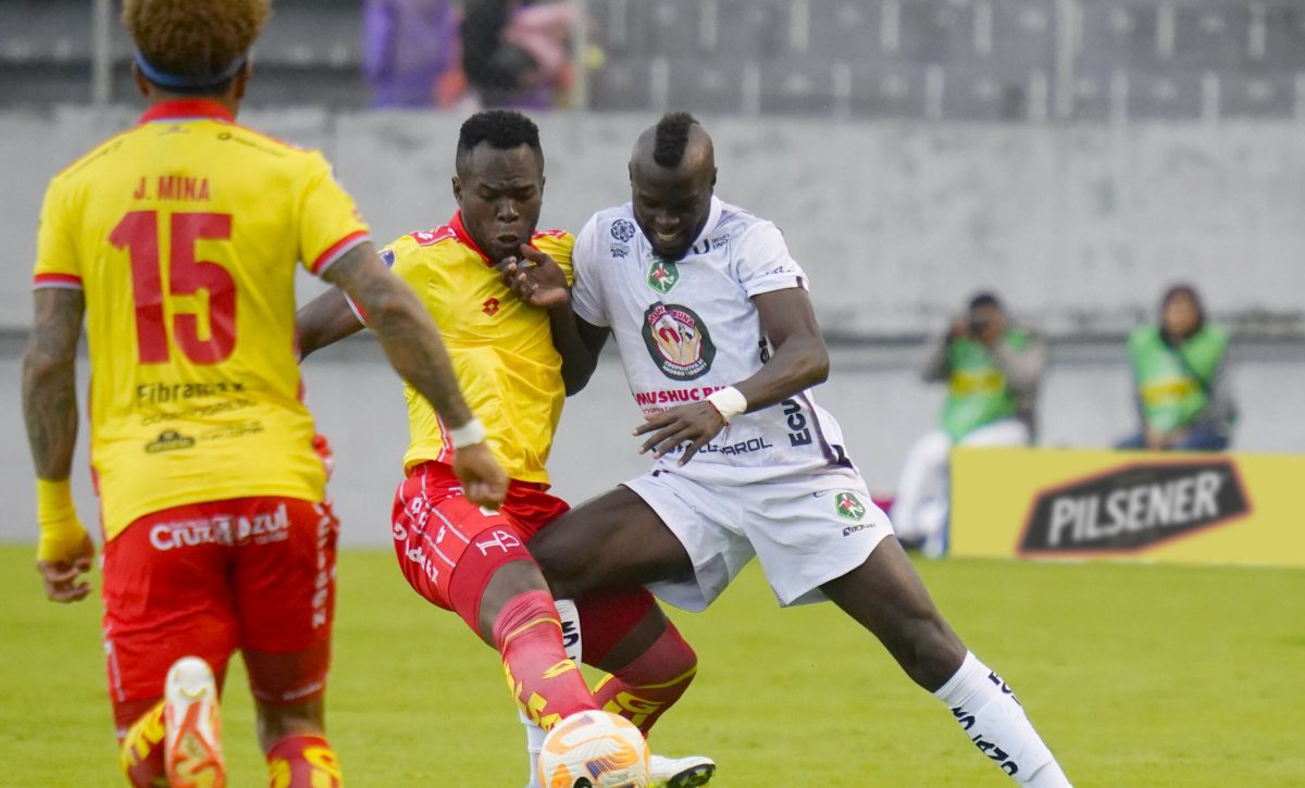 Mushuc Runa busca romper su racha ante Aucas en el Estadio Echaleche