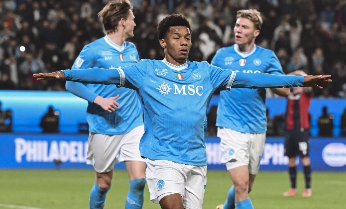 Napoli impone su fútbol ante Bologna y conquista la Supercopa de Italia en Riad
