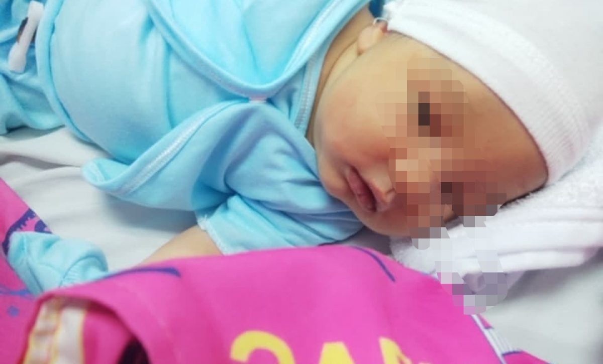 “Necesitamos salvarlo”: familia de El Carmen solicita ayuda para bebé hospitalizado en Quito