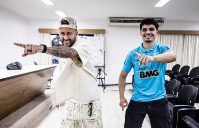 Neymar se reencuentra con Matheus Souto, el joven que superó la leucemia hace 13 años