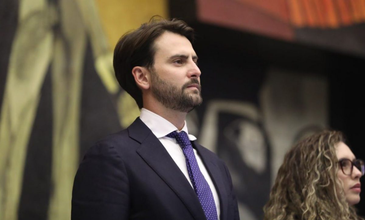 Niels Olsen, presidente de la Asamblea Nacional, arremete en contra de los legisladores impuntuales. (Asamblea Nacional).