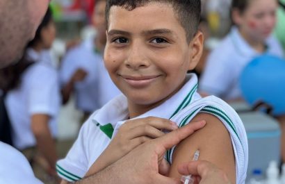 nuevo esquema de vacunación para niños y mujeres embarazadas en Ecuador.