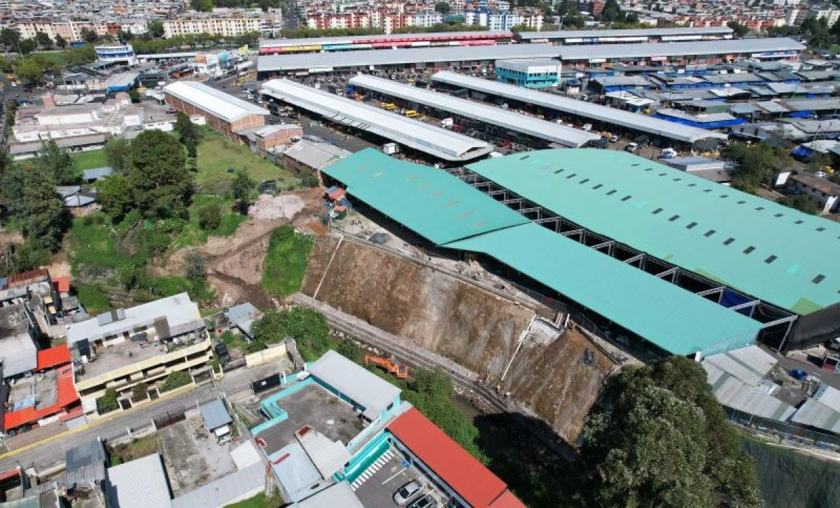 Nuevo muro de contención refuerza seguridad en Mercado Mayorista de Quito