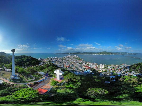 El mirador La Cruz en la zona alta de Bahía de Caráquez.