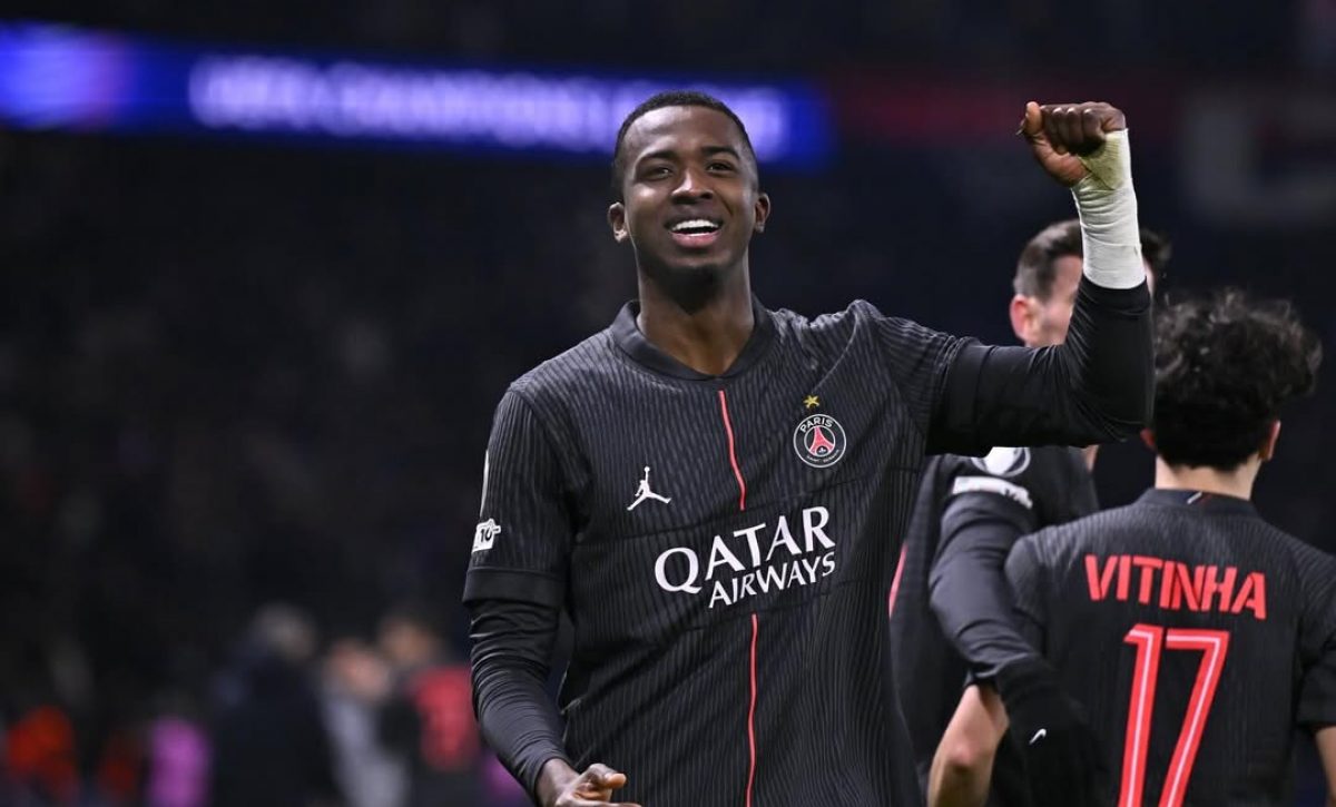 PSG otorga descanso a Willian Pacho tras su destacada actuación en la Copa Intercontinental 2025