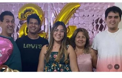 Voraz incendio devastó a toda una familia portovejense.