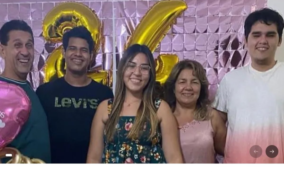 Voraz incendio devastó a toda una familia portovejense.