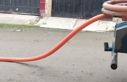 “Pagamos y no llega agua” vecinos denuncian cobros pese a la falta del servicio en Santo Domingo