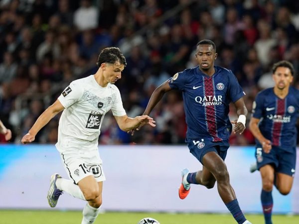 PSG vence 1-0 a Angers con Willian Pacho como titular en la Ligue 1