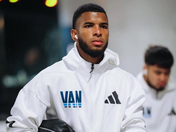 Pedro Vite llegó a la Ciudad de México para firmar su contrato con Pumas