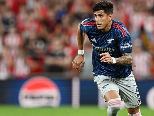 Piero Hincapié es baja en Arsenal para medir al Olympiacos por Champions League y preocupa su lesión