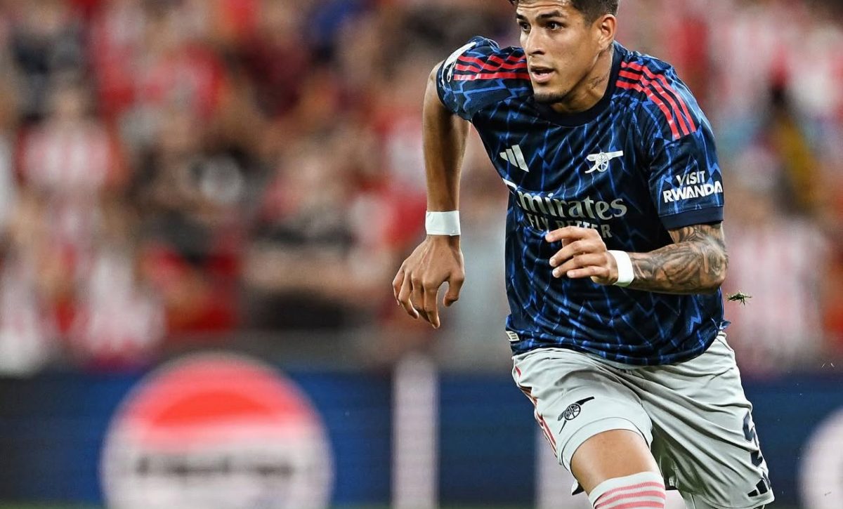 Piero Hincapié es baja en Arsenal para medir al Olympiacos por Champions League y preocupa su lesión
