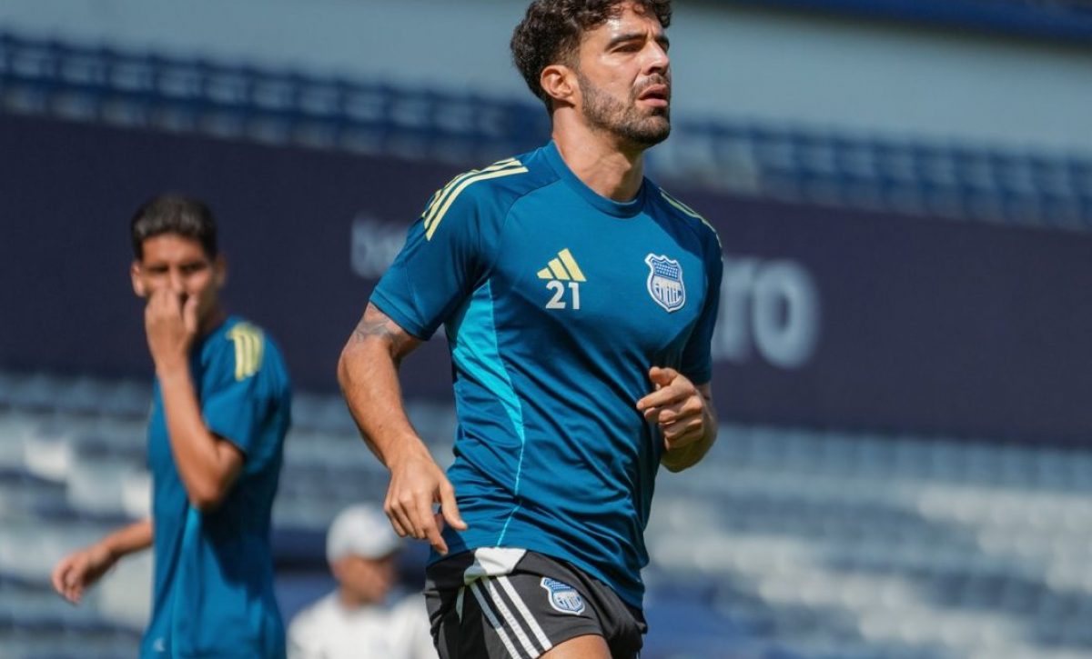 Plantel de Emelec paraliza sus entrenamientos tras incumplimientos salariales; ofrecieron pagares este miércoles y no pasó
