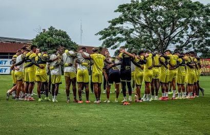 Plantilla de Barcelona SC paraliza entrenamientos ante deudas salariales recurrentes