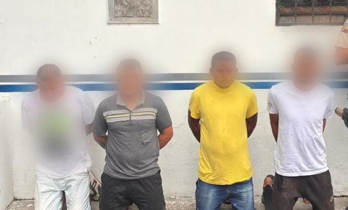 Policía captura a cuatro implicados por presunto intento de secuestro en Esmeraldas